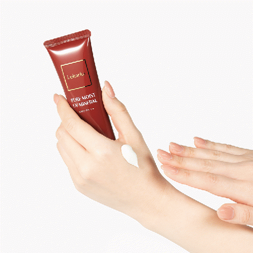 PURE MOIST UV MINERAL（ピュア モイスト UV ミネラル）50g